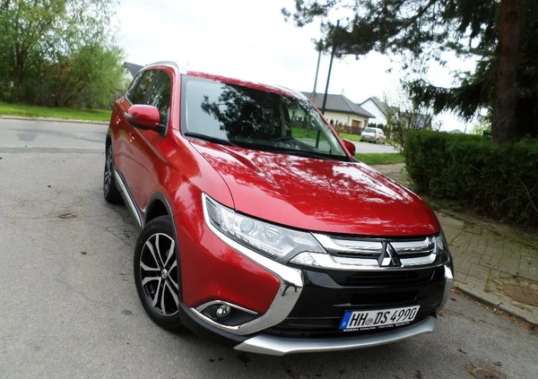 Mitsubishi Outlander cena 65700 przebieg: 99000, rok produkcji 2016 z Radom małe 631